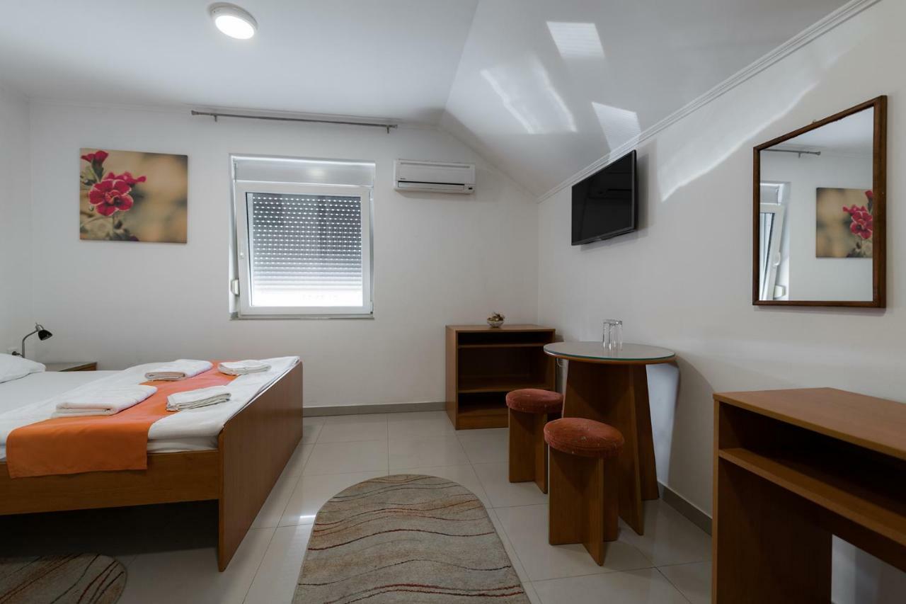 סובוטיקה Rooms Gat מראה חיצוני תמונה
